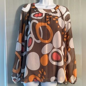 Apostrophe balloon blouse.